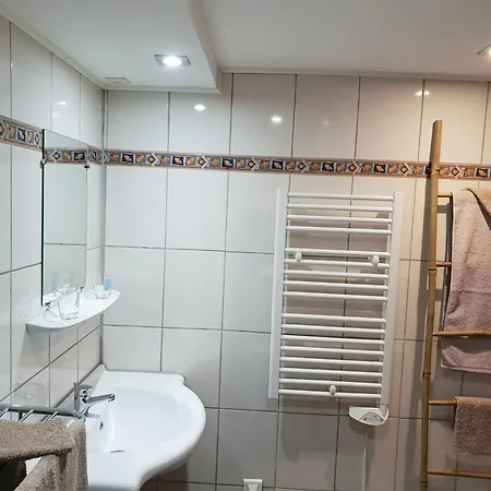 Couette-café D'hôtes à La Montagne, Animaux Acceptés - Fr-1-589-735 *